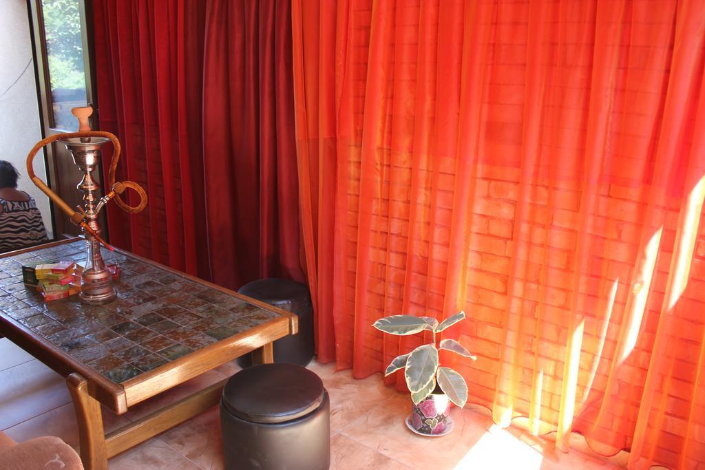 Guest House Gidi Signagi Exterior foto